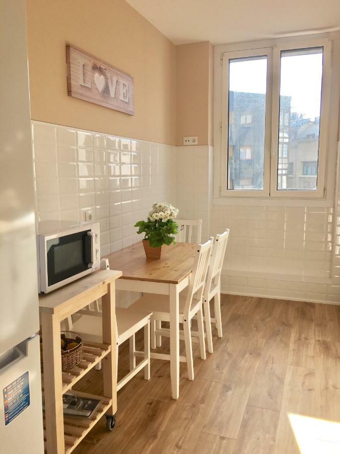 Duplex Soleado, Calle Corrida, Casco Antiguo Apartment